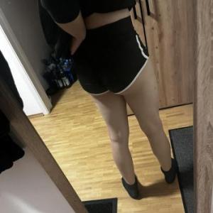 Femboy_Laura