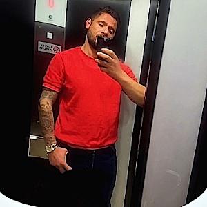 Adam030