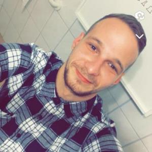 Damien-6158