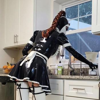 Latexdoll