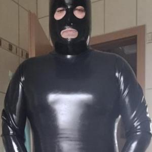 rubberbondage12