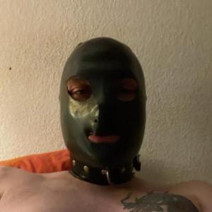Latextoy39