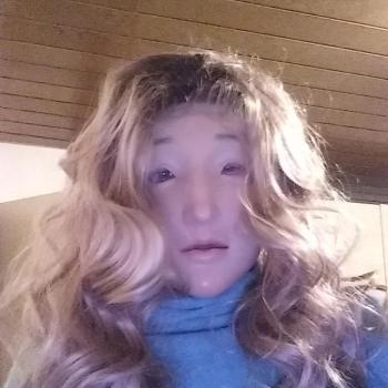 SissyIna01