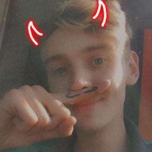 KinkyTy