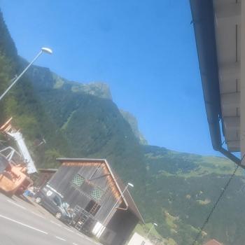 DERUNNACHGIEBIGE