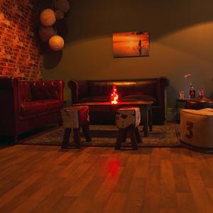 Le Boudoir Club