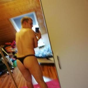 jungeGummipuppe