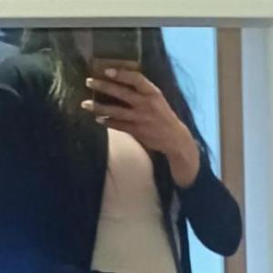Laura-420