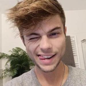 Younhornyboy