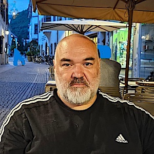 SimonFrost
