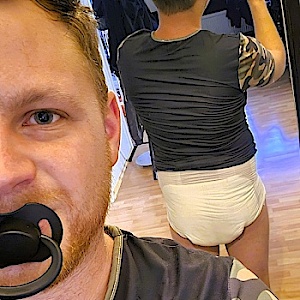 Diaperloverboy92