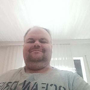 AndyDom-8649