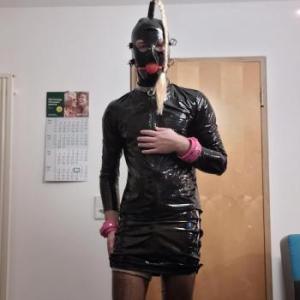 LatexLoverChris