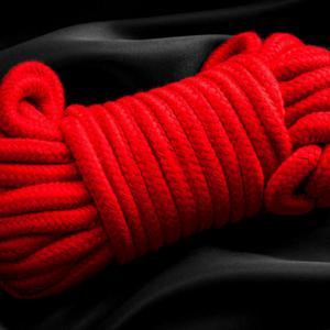 Hoden Bondage