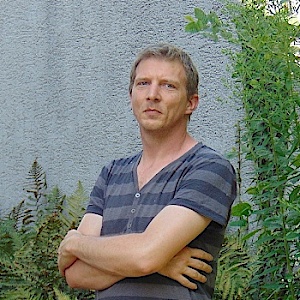 Ben-2430